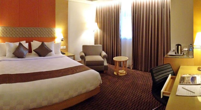 All Sedayu Hotel Kelapa Gading Джакарта Экстерьер фото