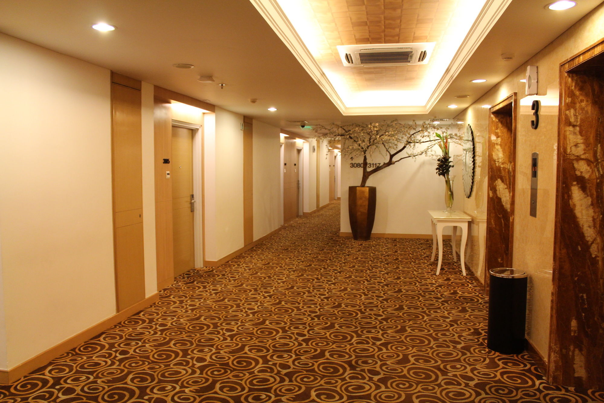 All Sedayu Hotel Kelapa Gading Джакарта Экстерьер фото